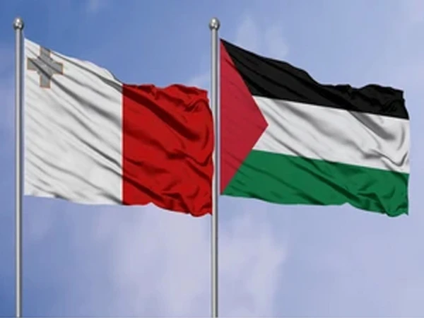 malta-and-palestine-flags