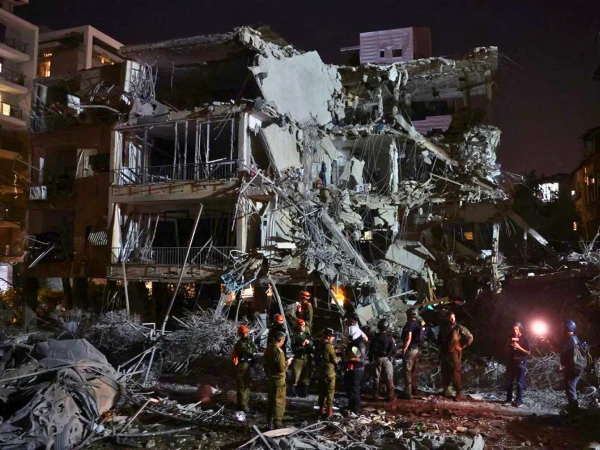 ایران کا اسرائیل پر حملہ، تل ابیب میں میزائلوں کی بارش،4 اسرائیلی ہلاک، 63 زخمی، متعدد عمارتیں تباہ